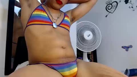 Snapshot of kristaltsxxx chatting on 02.24.25 kristal online show from 02.24.25