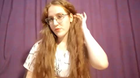 Snapshot of kristansarinsky chatting on 11.27.25 Kris online show from 11.27.25