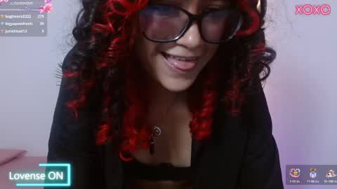 kristen_tay online show from 03.04.25