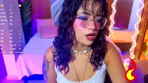 Snapshot of kristen_tay chatting on 07.18.26 kristen_tay online show from 07.18.26