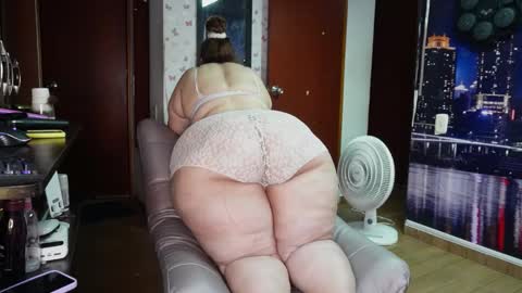 Kristen online show from 10.21.25