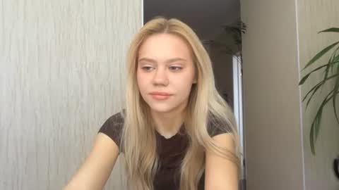 Snapshot of kristifelicien chatting on 06.22.26 Blake online show from 06.22.26