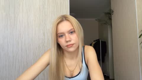 Snapshot of kristifelicien chatting on 06.28.26 Blake online show from 06.28.26