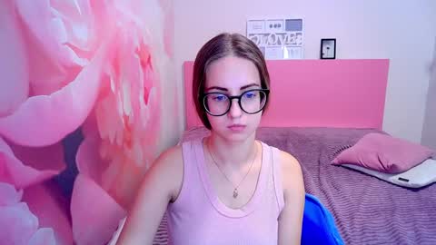 Kristina Adel online show from 12.11.24