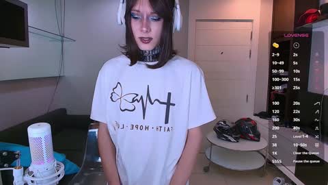 Snapshot of kristinaholland chatting on 02.02.25 kristina online show from 02.02.25