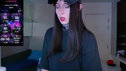 Snapshot of kristinaholland chatting on 02.20.25 kristina online show from 02.20.25