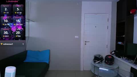 Snapshot of kristinaholland chatting on 03.05.25 kristina online show from 03.05.25