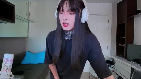 Snapshot of kristinaholland chatting on 03.10.25 kristina online show from 03.10.25