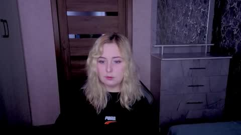 Snapshot of kristy_fran chatting on 05.19.26 Kristy online show from 05.19.26