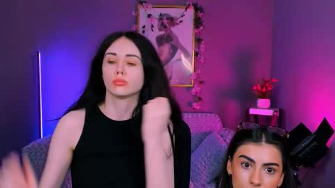 Snapshot of kristylovee chatting on 09.11.25 Kristy online show from 09.11.25