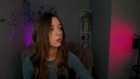 Snapshot of kristylovee chatting on 10.04.25 Kristy online show from 10.04.25