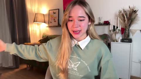 Snapshot of kristyspiritedaway chatting on 12.21.24 Kristy Nip slip shady  Best model on CB  online show from 12.21.24