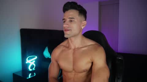 Snapshot of krops_ chatting on 12.14.25 KROPS online show from 12.14.25