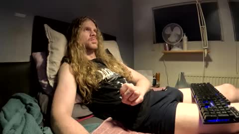 Krullz online show from 12.15.25