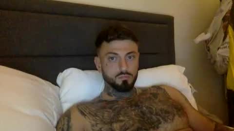 Snapshot of krxt13 chatting on 09.29.25 krxt13 online show from 09.29.25