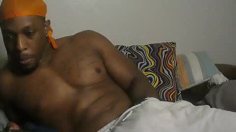 Snapshot of krysndd chatting on 10.07.25 Daddydom4L online show from 10.07.25