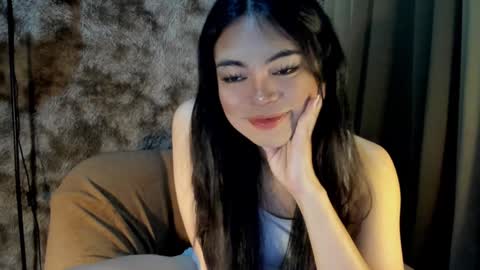 Snapshot of krystal_angel chatting on 01.25.25 krystal_angel online show from 01.25.25