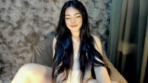 Snapshot of krystal_angel chatting on 02.06.25 krystal_angel online show from 02.06.25