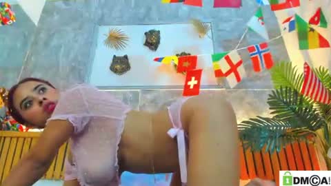 Snapshot of krystal_rosse_ chatting on 06.18.26 krystal online show from 06.18.26