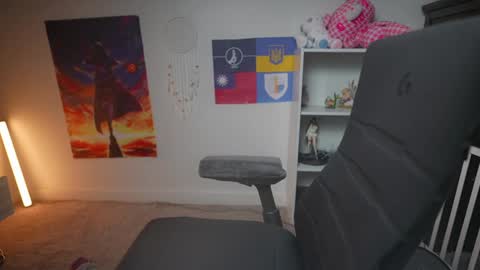 Snapshot of krystalsyxx chatting on 02.08.25 Krystal Syx online show from 02.08.25