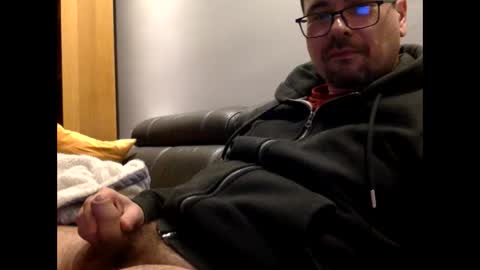 Snapshot of krzysztof1977 chatting on 12.28.24 krzysztof1977 online show from 12.28.24