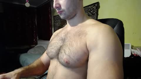 Snapshot of ksanderua chatting on 01.04.25 ksanderua online show from 01.04.25