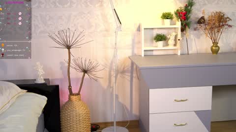 Ksesha online show from 01.04.25