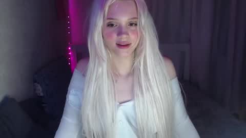 Emilia online show from 03.08.25