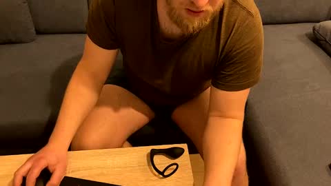 Snapshot of kubadelo chatting on 03.11.25 Tony online show from 03.11.25