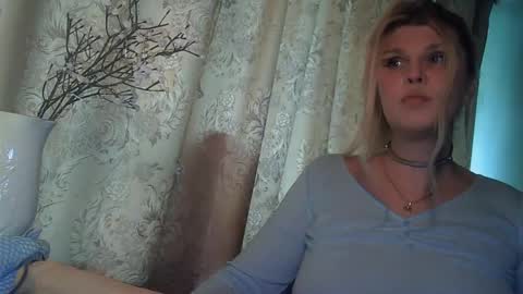 Annika  MTF ts post -op online show from 03.10.25