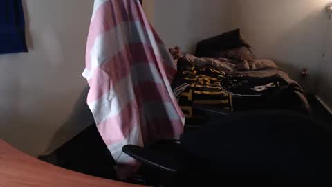 Kuggy online show from 10.25.25