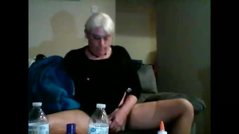 Snapshot of kulinky6969 chatting on 02.14.25 kulinky6969 online show from 02.14.25