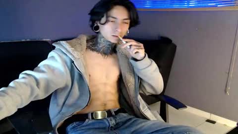 kuregari_xs online show from 10.14.25