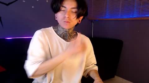 kuregari_xs online show from 10.21.25