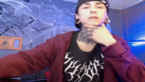 kuregari_xs online show from 10.31.25