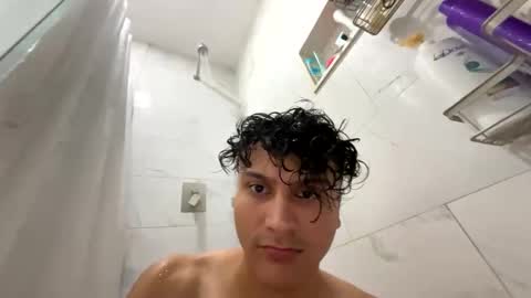 Snapshot of kurlz5stard chatting on 10.21.25 kurlz5stard online show from 10.21.25