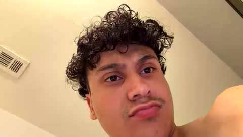 Snapshot of kurlz5stard chatting on 12.19.25 kurlz5stard online show from 12.19.25