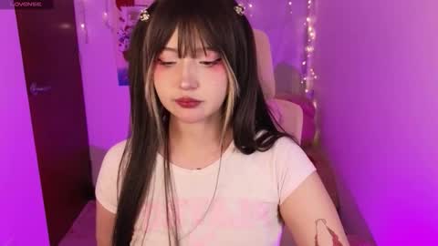 Snapshot of kurochan420 chatting on 11.04.25 Andy online show from 11.04.25