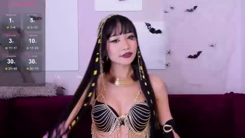 Snapshot of kurohama chatting on 10.28.25 kurohama online show from 10.28.25