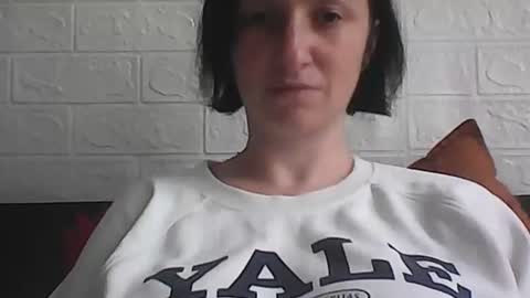 Snapshot of kusia032132 chatting on 09.23.25 kusia032132 online show from 09.23.25