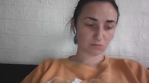 Snapshot of kusia032132 chatting on 10.24.25 kusia032132 online show from 10.24.25