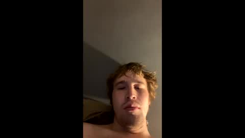 Snapshot of kylelovepussy69 chatting on 02.24.25 kylelovepussy69 online show from 02.24.25