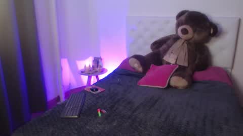 Sara online show from 09.17.25