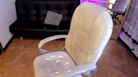 kylie online show from 09.24.25