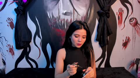 Snapshot of kylie_foxx1 chatting on 12.06.24 submissive demon Please help me to reach 500 thumbs up online show from 12.06.24