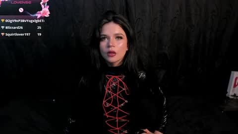 Snapshot of kylie_foxx1 chatting on 02.18.25 submissive demon Please help me to reach 500 thumbs up online show from 02.18.25