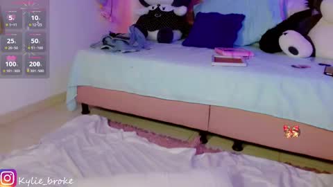 k ylie online show from 01.23.25