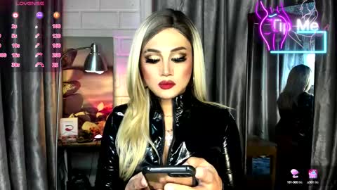 Snapshot of kylie_iyutera chatting on 02.27.25 kylie online show from 02.27.25