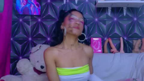  KYLIE online show from 10.29.25