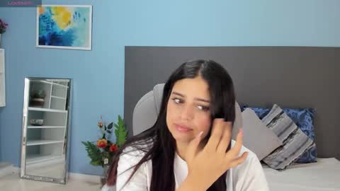 Kylie Reyes  online show from 10.25.25